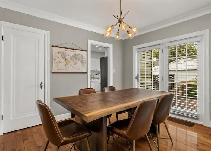 The Midcentury - Spacious 2bd With King Bed Hébergement de vacances Peoria